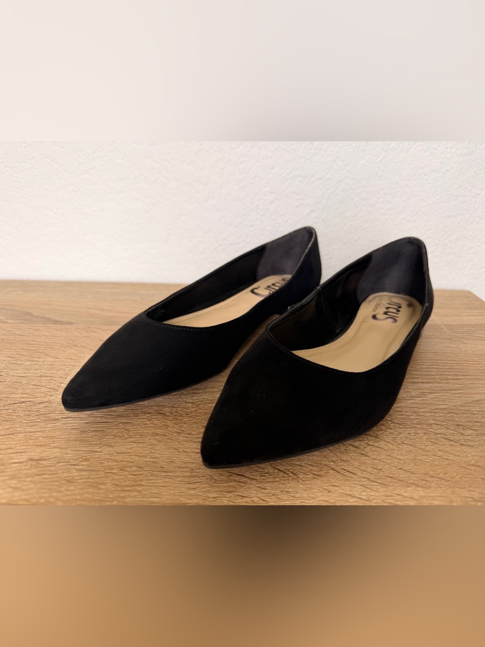 Circus by Sam Edelman Classic Black Pointed-Toe Women's Flats ~ W 7